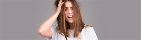 Moters plaukų slinkimo priežastys ir sprendimai