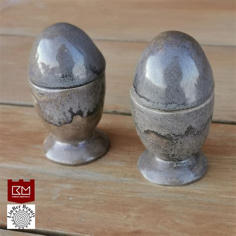 Sidabrinis kiaušinis vandenyje