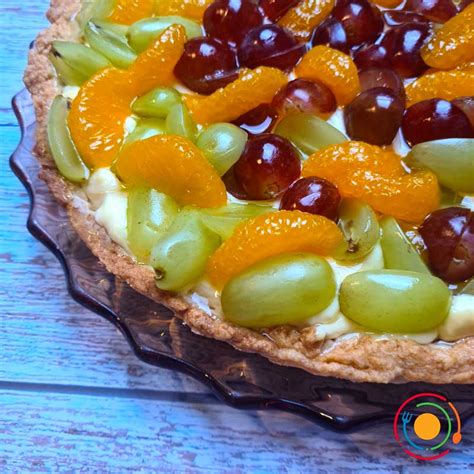 Vasariški pyragai su vaisiais