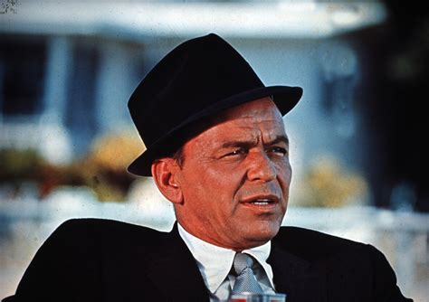 Frankas Sinatra su Oskaro statulėle
