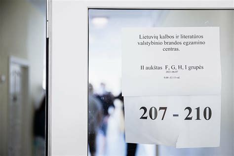 Lietuvių kalbos egzaminų temos: praeitis ir dabartis
