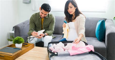 Ruošiamas krepšelis gimdyvei