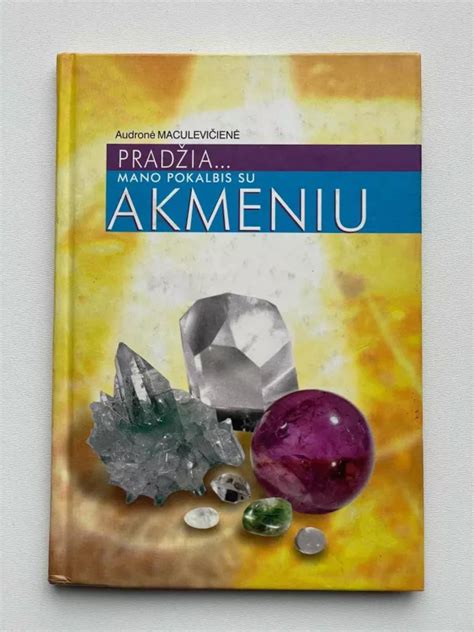 Audronė Galvonaitė su knyga