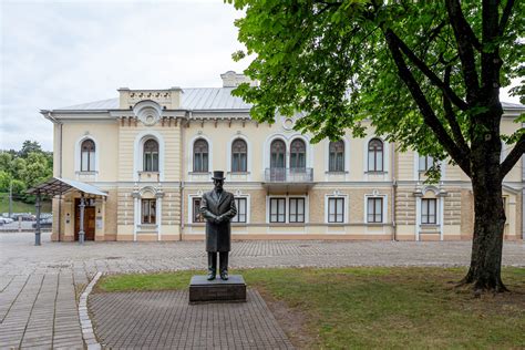 Skulptūra Algirdui Mykolui Brazauskui