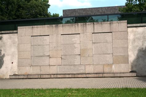 Knygnešių sienelė Kaune