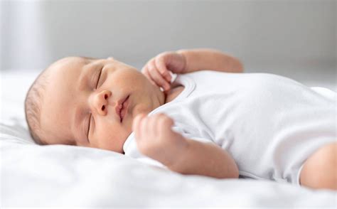 Kūdikio miegas lauke