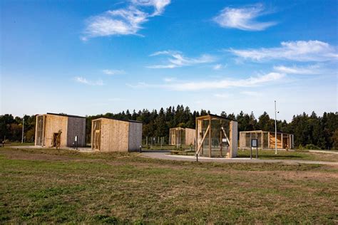 Laukinių gyvūnų globos centro pastatų kompleksas