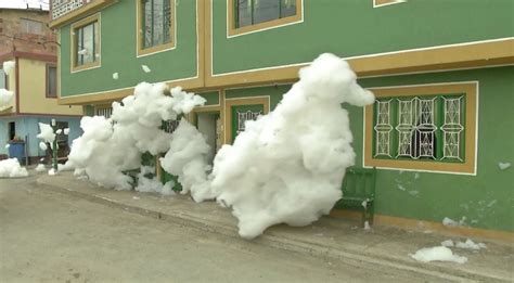 Baltų putų fontano eksperimentas