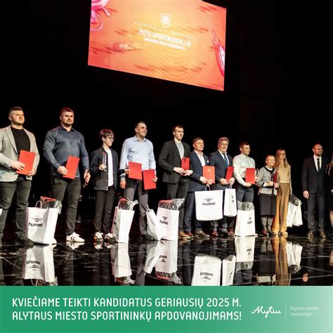 Archyvinė nuotrauka su senais dokumentais