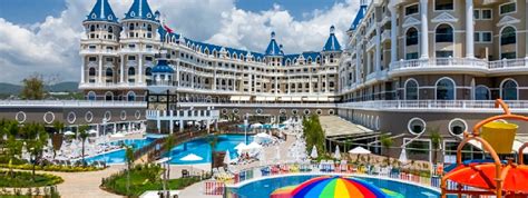 Turkija, kurortas su paplūdimiu ir viešbučiu