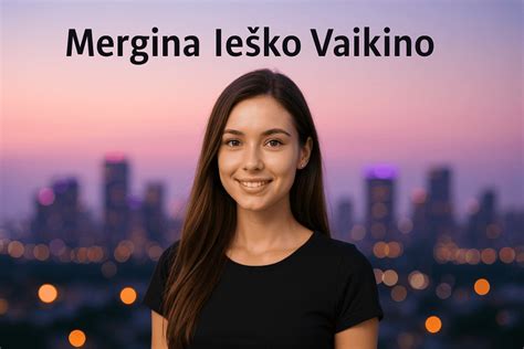 mergina pildo dienoraštį su motinystės temomis