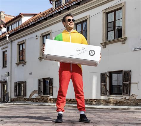 Nuotrauka, vaizduojanti didelę globos įstaigą