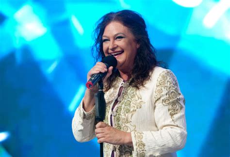Birutė Petrikytė su draugais