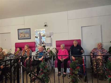 Infografika: Kaip apskaičiuojama valstybės kompensacija senjorams globos namuose