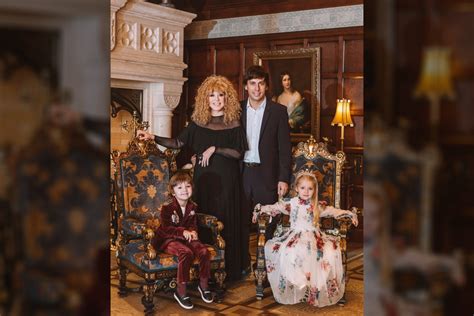 Alos Pugačiovos šeimos nuotrauka