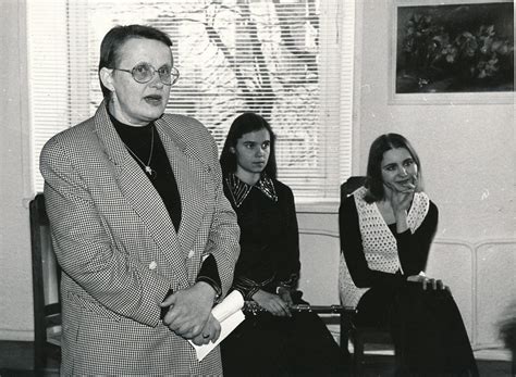 Viktorija Daujotytė ir Vanda Juknaitė per literatūrinį renginį