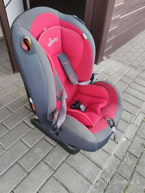 Automobilio kėdutė su naujagimiu