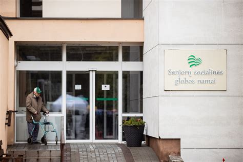 Senjorų portretai globos namuose