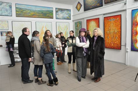 Lina Petrenienė tapybos studijoje