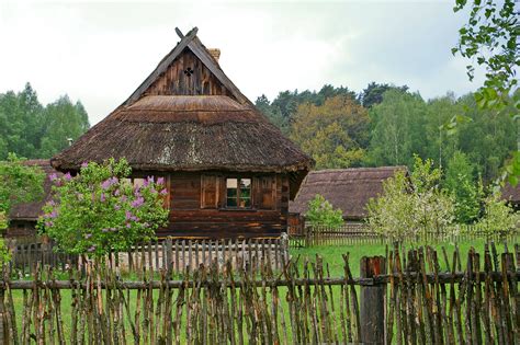 Senovės lietuvių namai ir buitis