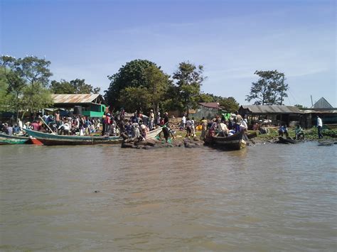 Vietiniai žvejai prie Viktorijos ežero