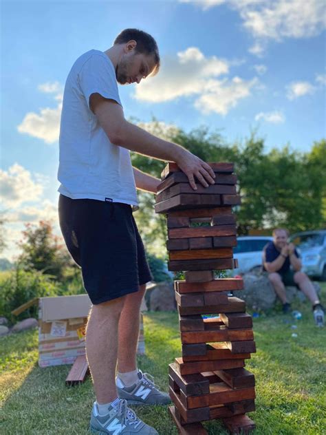 Vaikų žaidimai lauke Austrijoje