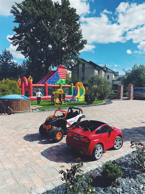 Vaikų darželio kiemelis