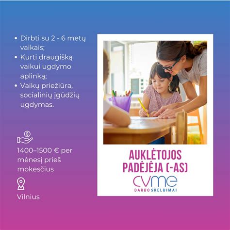 Auklėtojos padėjėja padeda vaikams