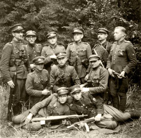 Lietuvos partizanų archyvinės nuotraukos