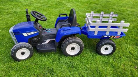 vaikiškas elektrinis traktorius su akumuliatoriumi