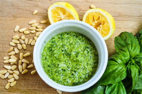 Pesto padažas ir jo ingredientai
