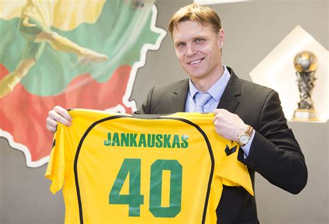 Edgaras Jankauskas futbolo aikštėje