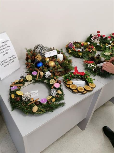 Bendruomenės renginys: Adventinių vainikų paroda