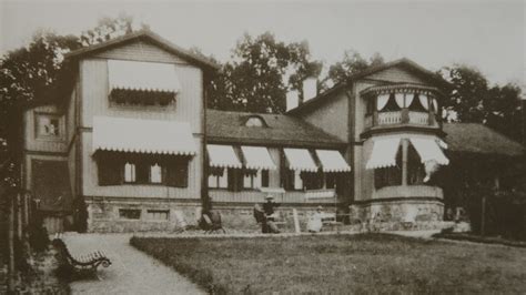 Istorinis Markučių dvaro pastatas
