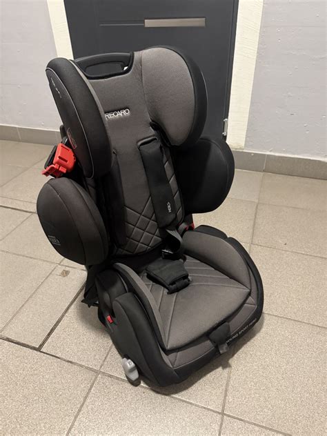 Lyginamoji lentelė: Recaro Young Sport Hero ir kitos populiarios autokėdutės