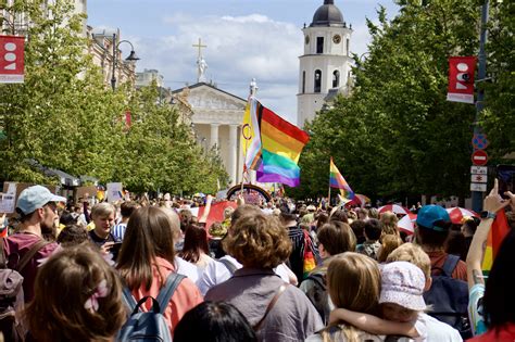 Lietuvos visuomenės požiūris į LGBTQ+ šeimas