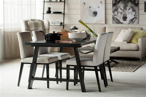Valgomojo gėlių darželio dizaino pavyzdys