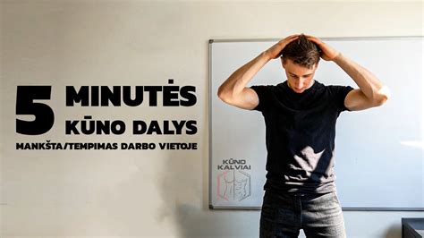 žmogus daro tempimo pratimus