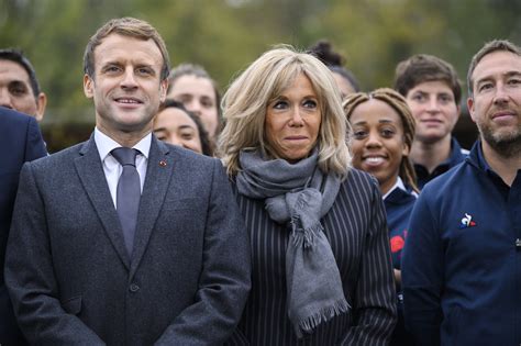 Emmanuelis ir Brigitte Macron jaunystėje