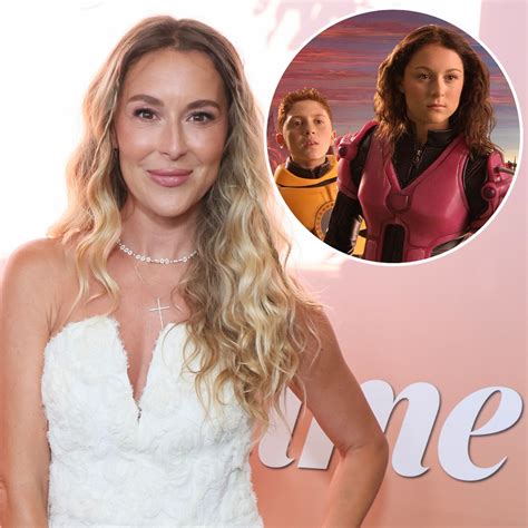 Alexa PenaVega kaip Carmen Cortez filme