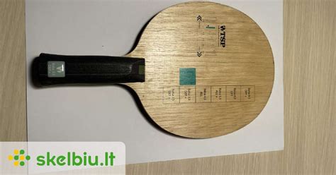 Stalo teniso kamuoliuko trajektorija