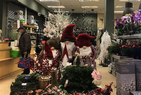 kalėdinių kostiumų asortimentas