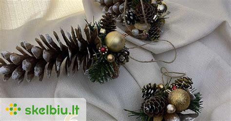 rankų darbo eglutės žaisliukai