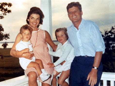 Jackie Kennedy su vaikais po J.F. Kennedy mirties