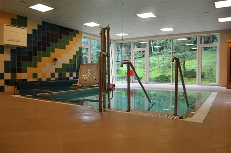 Abromiškių reabilitacijos ligoninės aplinka prie Orio ežero