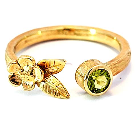 Juvelyrika su brangakmeniais pagal gimimo mėnesį