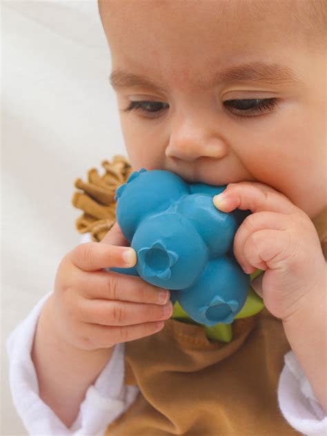 Šaldyti kramtukai kūdikiams