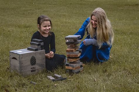 bokšto griovimo žaidimas