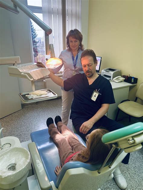 vaiko veidas su lūpos ir gomurio nesuaugimu