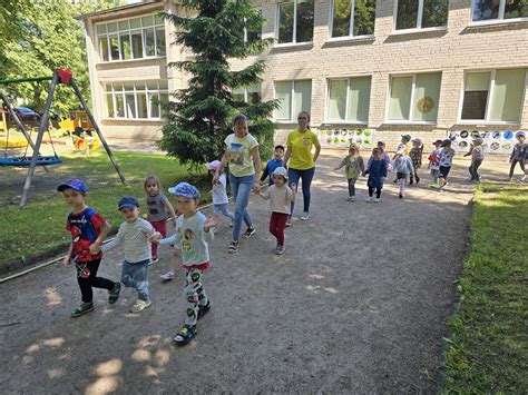 Vaizdas iš darželio kiemelio
